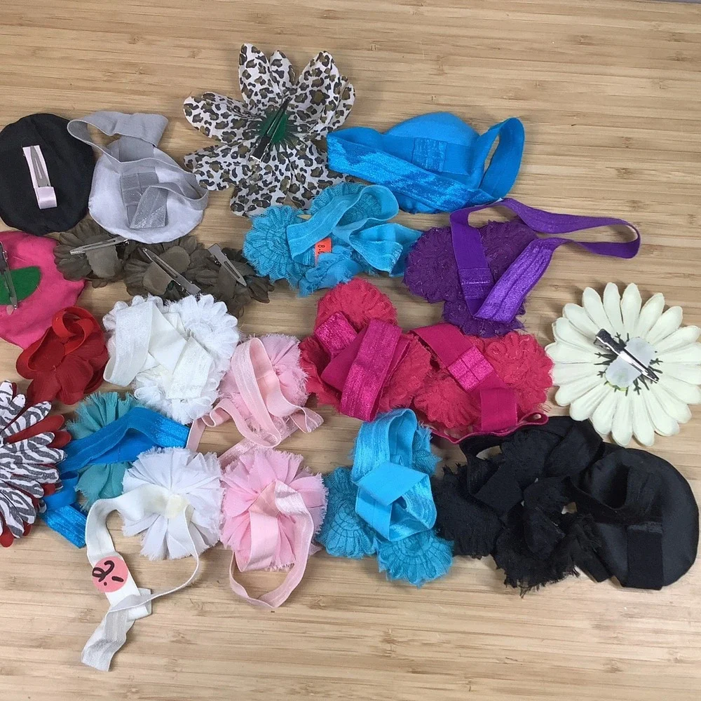 Lot of 23 Assorted Girls Hair Bows Clips Mixed Colors & Styles